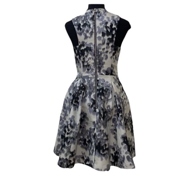 H&M Sleeveless Jacquard Weave Print Dress(Size 6) - Picture 4 of 7